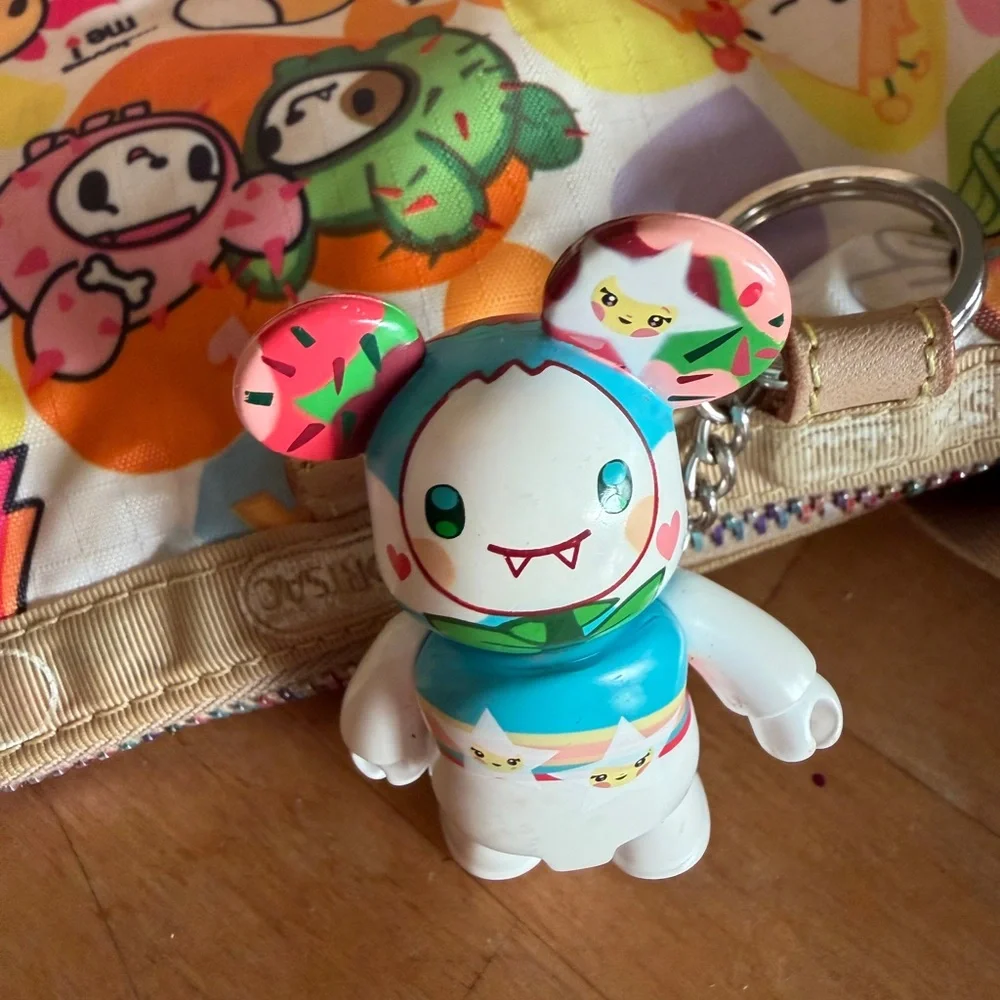 Tokidoki Colorful Character Print crossbody bag - Picture 7 of 8